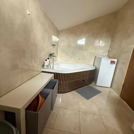 Allure Apartament *