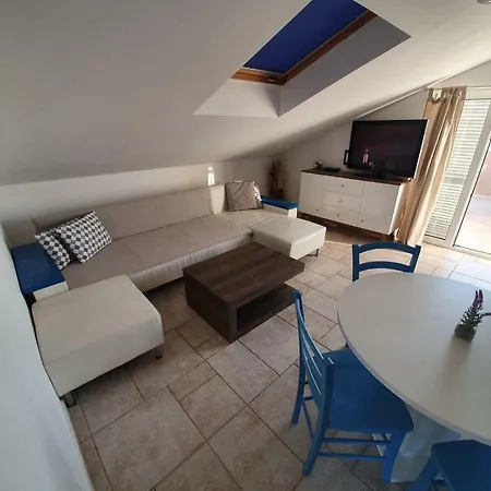 Allure Apartament *